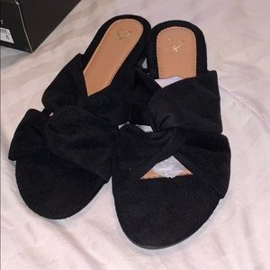 Windsor’s Twist sandal BLACK US 8 true to size